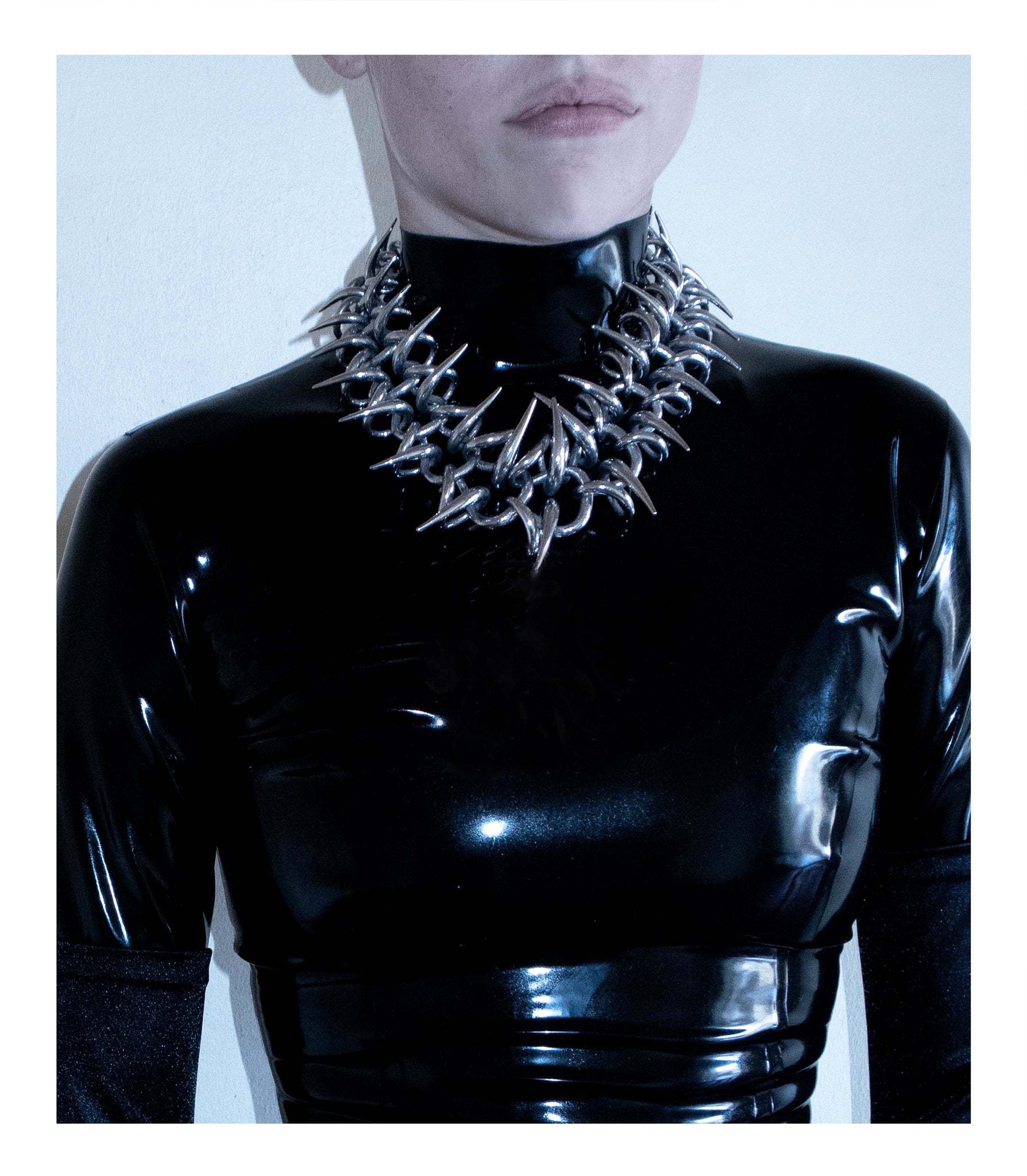SPIKY CHAIN NECKLACE - STAINLESS STEEL