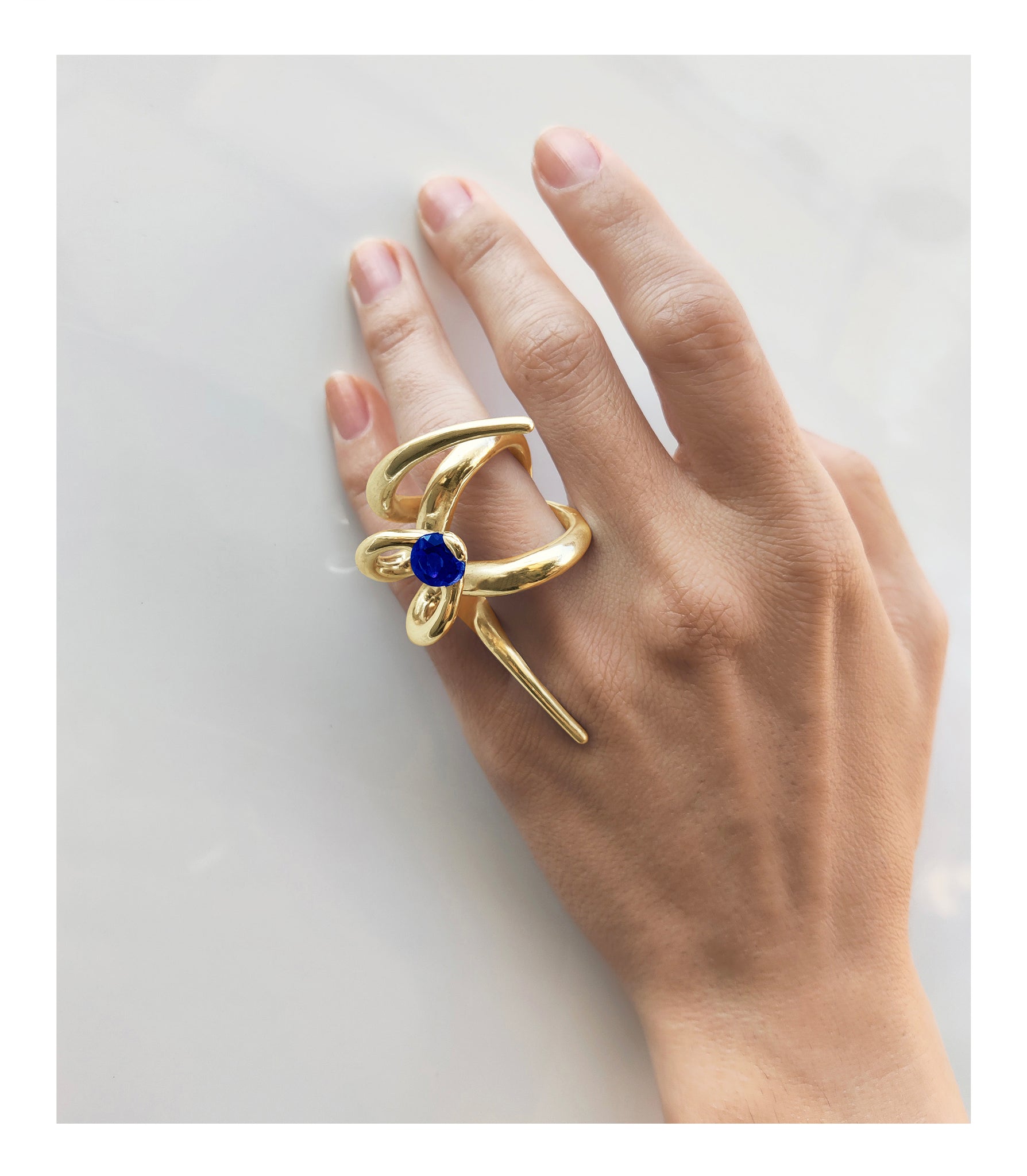NAIL RING GOLD